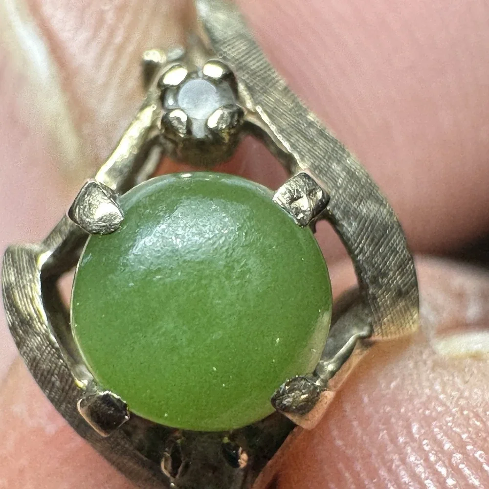 Vintage Yellow Gold Jade Cabochon Ring 10K Solid 2.62 Grams Size 7.25